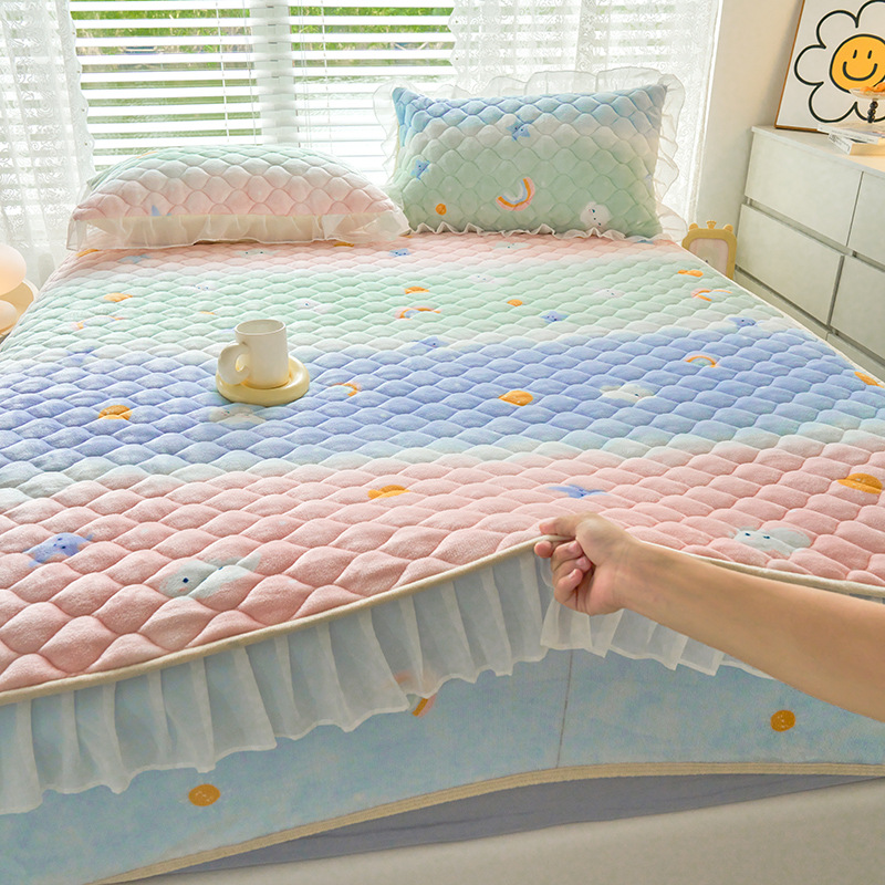 Class A Maternity & Baby Milk Velvet Fitted Sheet – Single Piece, Thickened Quilted Bedspread, 3-Piece Set with Simmons Anti-Slip Mattress Protector