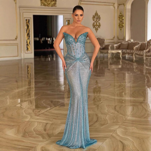 �W���羳���Q�¿�Ů�b�ԸЕr�оW��CƬ�ع��荰��γ������Y��Ů