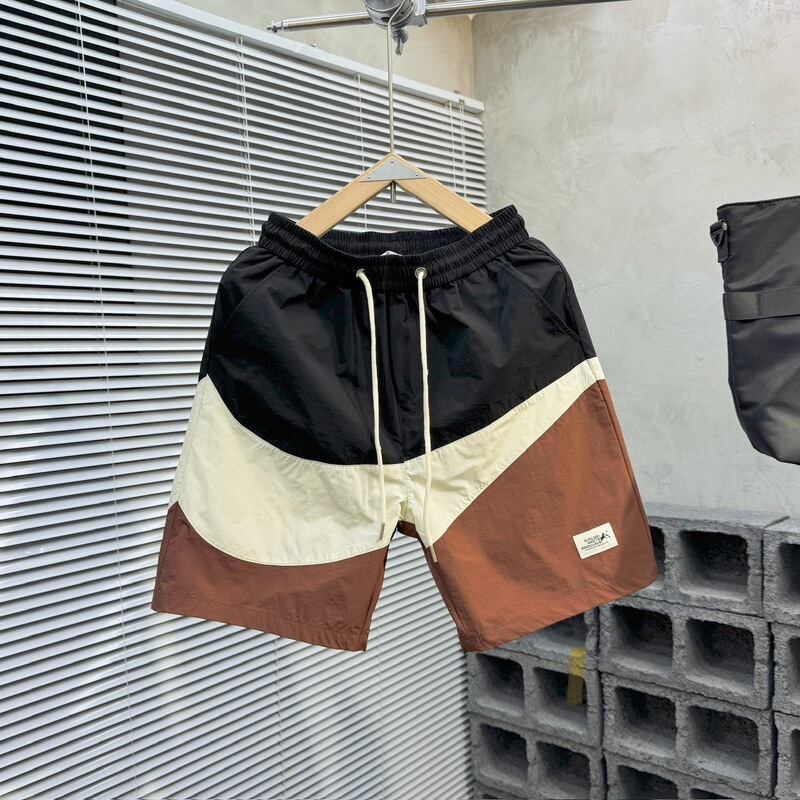 New Quick-drying Stitching Shorts Men's Summer Trendy Contrast Breathable Beach Pants Casual Sports Drawstring Handsome Five Points New Quick-drying Stitching Shorts Men's Summer Trendy Contrast Breathable Beach Pants Casual Sports Drawstring Handsome Five Points