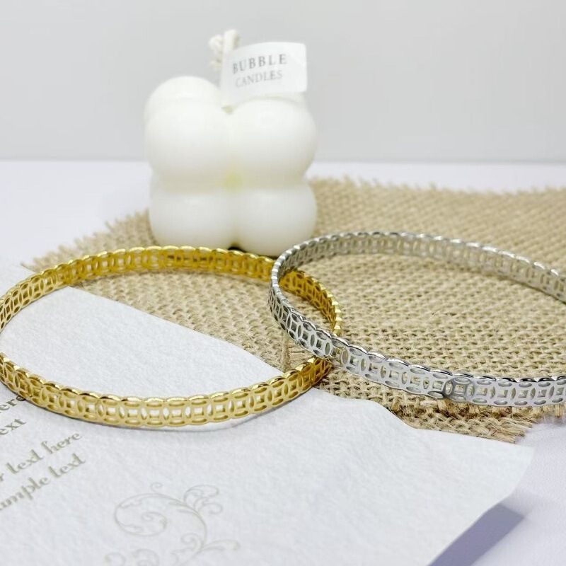 Wholesale European and American copper bracelet high bracelet titanium steel gold-plated non-fading quality assurance cross-border explosions