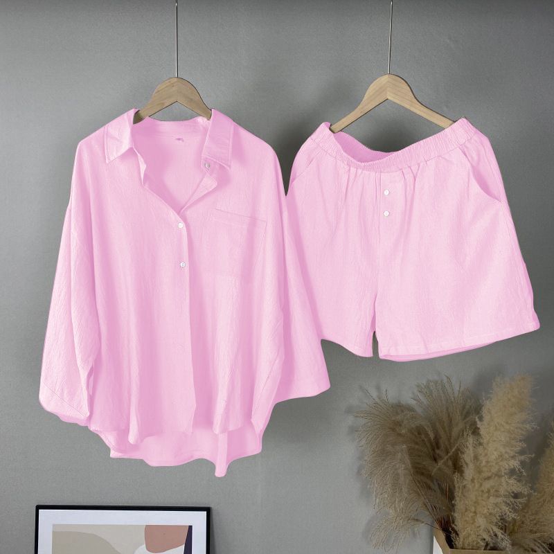 Completo estivo da donna in cotone e lino, composto da camicia e pantaloncini, tinta unita, due pezzi._voghion.com