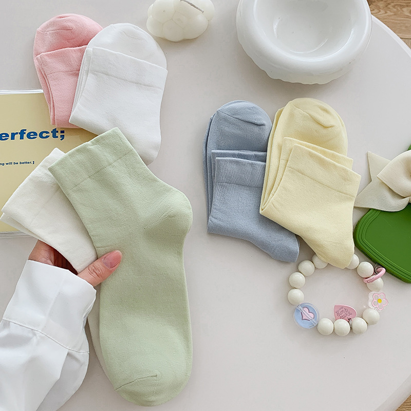 White Socks Women's Spring and Autumn Mid-barrel Pure Cotton Ins Trendy Internet Popular Summer Solid Color Autumn and Winter Boneless Short-barrel Moon Socks