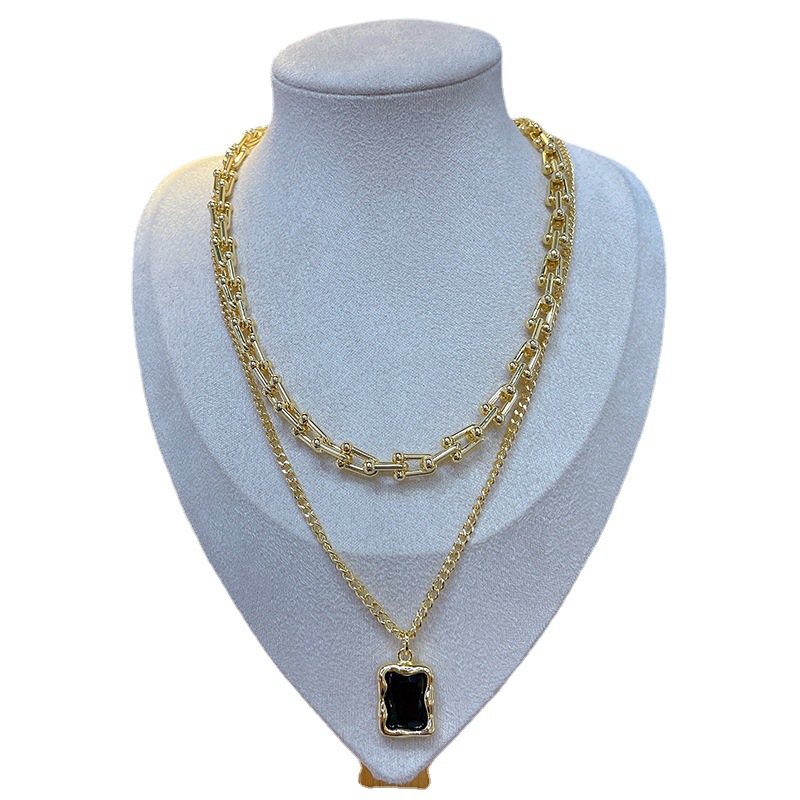 Collana a doppio strato con pietre preziose nere retrò in stile designer, fibbia a ferro di cavallo, stile hip-hop, catena per maglione, catena per clavicola personalizzata_voghion.com