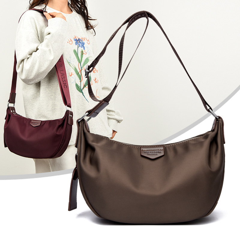 High-end large-capacity Korean-style women's bag, 2026 spring-summer new model, simple retro shoulder bag, fashionable and lightweight crossbody bag High-end large-capacity Korean-style women's bag, 2026 spring-summer new model, simple retro shoulder bag, fashionable and lightweight crossbody bag
