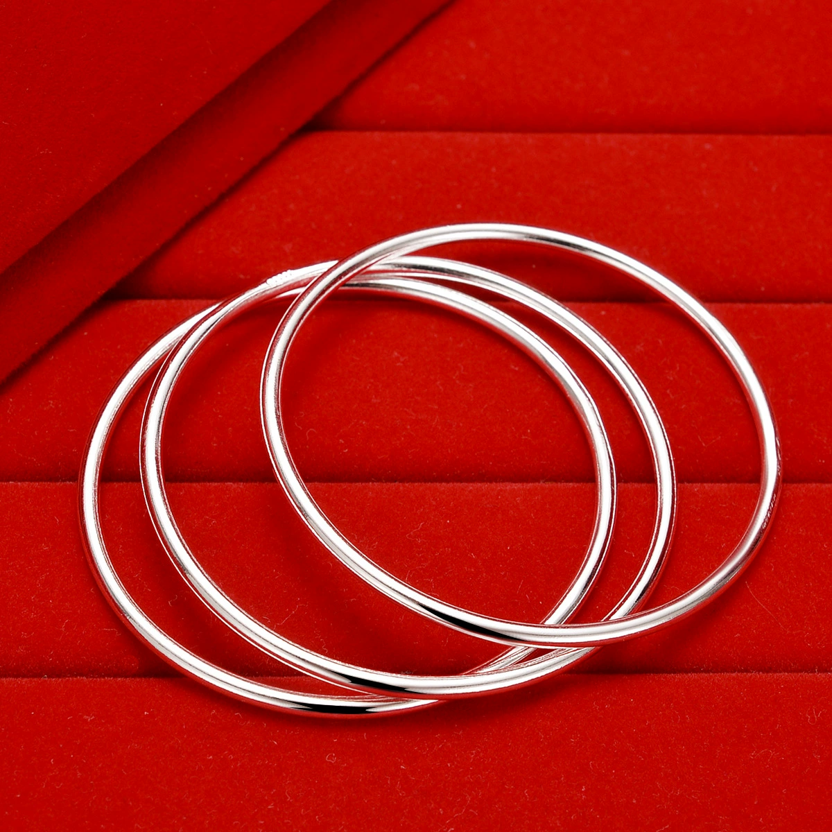 Источник производитель White copper, silver-plated Sansheng III Bracelet Closed Aperture Vegetarian Three Ring Double Single Ring Silver Jewelry Wholesale