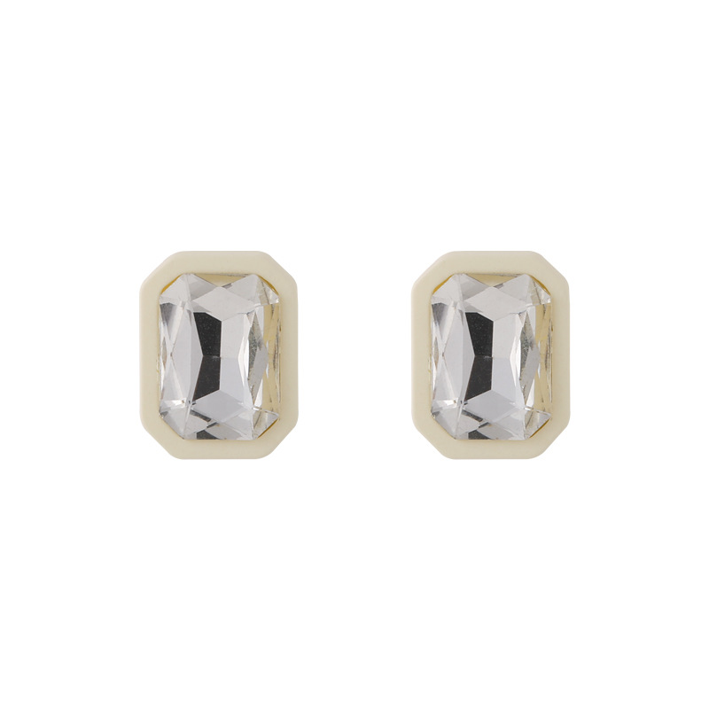 Retro Square Gem Stud Earrings Wholesale Nihaojewelry display picture 2