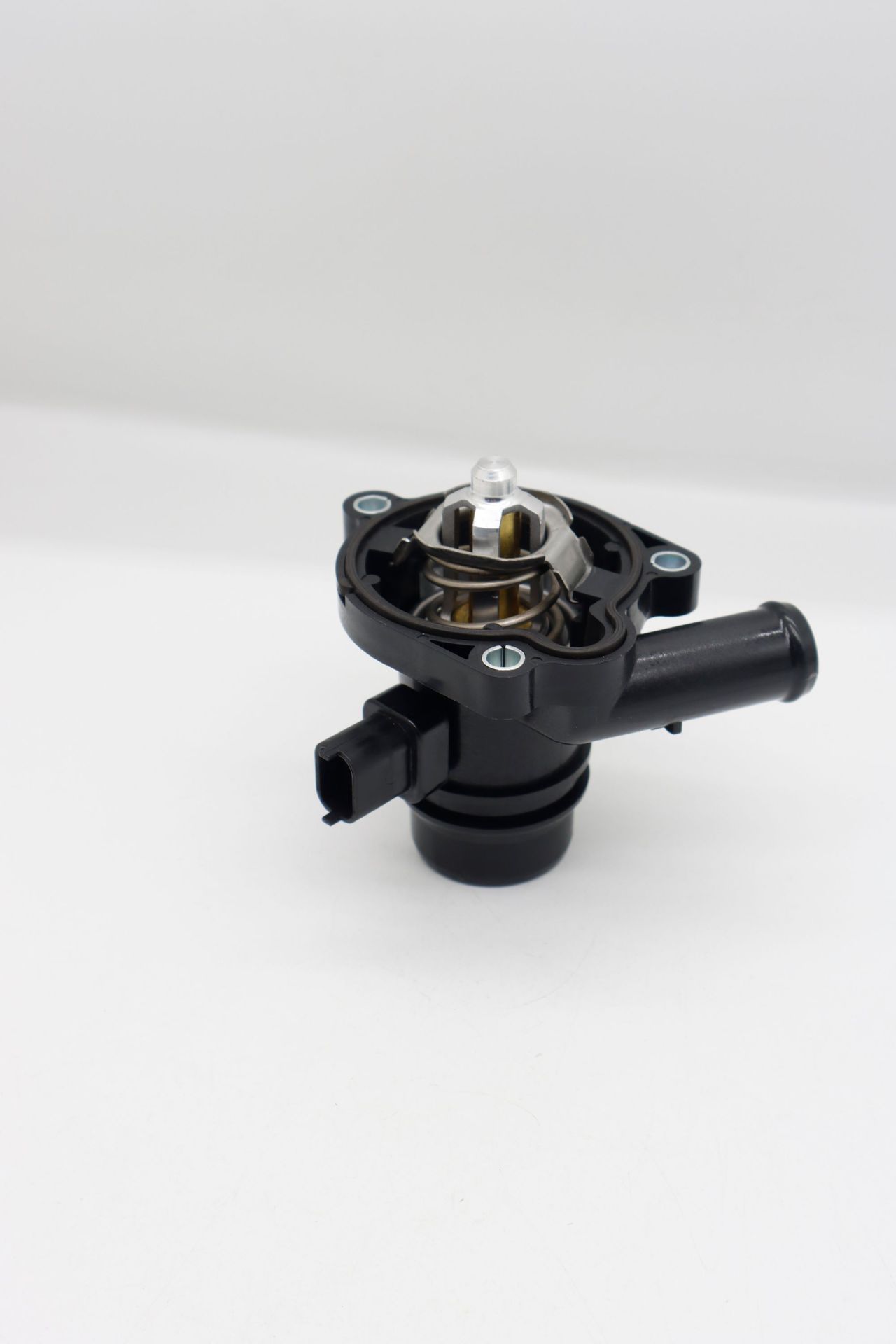 55593034 Chevrolet Encore Opel Vauxhall Thermostat Engine