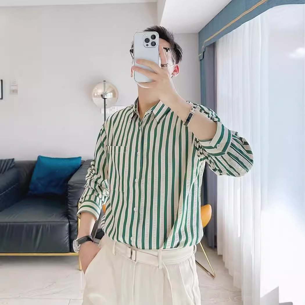 Camisa de manga larga a rayas verticales casual de negocios para hombres Camisa de primavera y otoño para hombres Camisa delgada de lujo ligero de tendencia