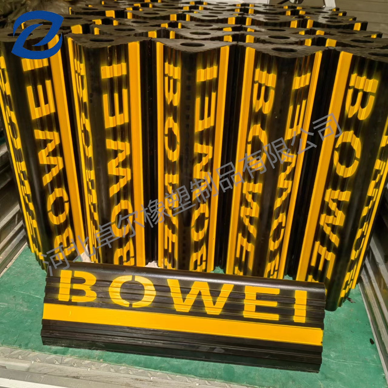 飞机三角橡胶轮 挡600*190*160船舶车辆飞机止退器橡胶厂家直销