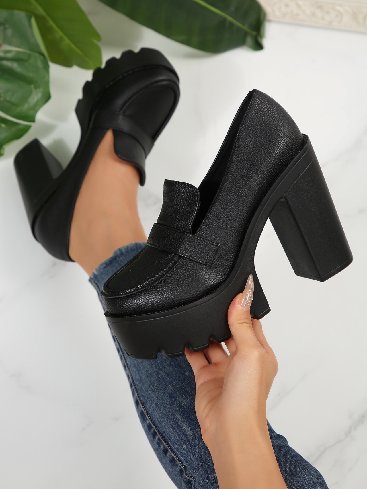 Damesschoenen met blokhak voor petite dames elegante stijl_voghion.com