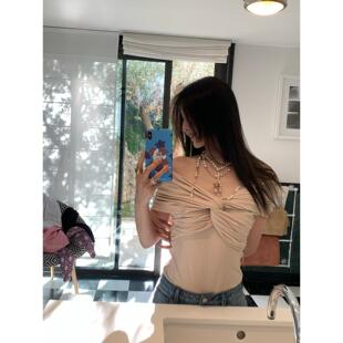 ���F؛��VC������Ů���^ͨ���pɫ¶��v�I���´����¿�ٴ�