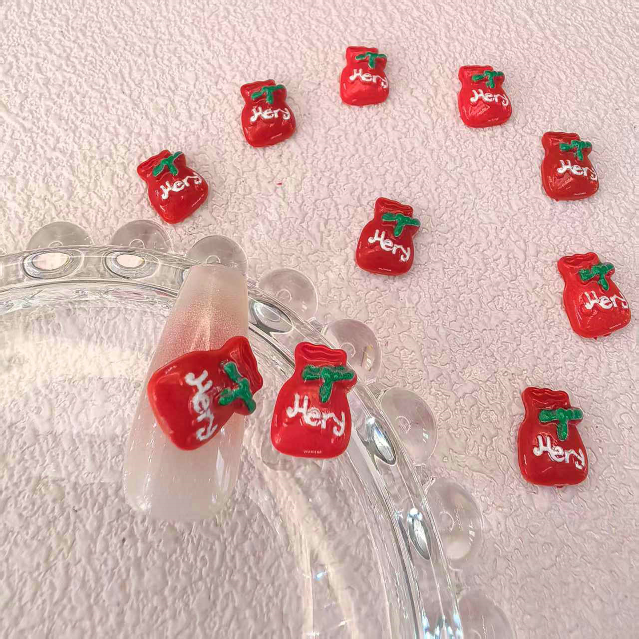 圣诞雪花旗帜钱袋圣诞树气球手套房子饰品配件美甲饰品批发义乌工