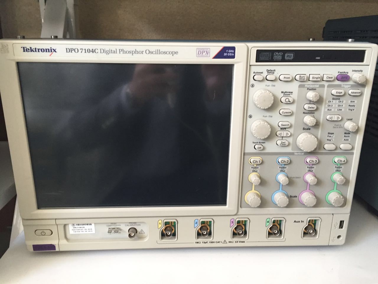 成本价出售泰克TDS7104示波器TDS7104数字荧光示波器