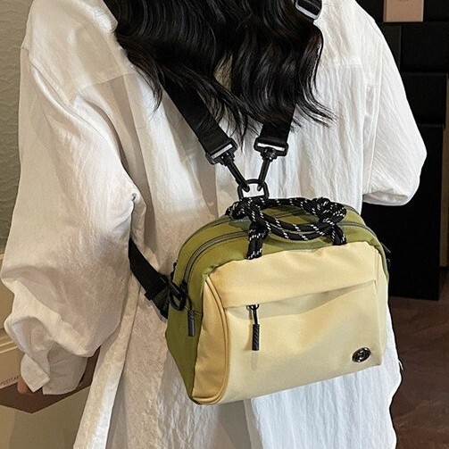 Japanese-Style New Model Handbag, Single-Shoulder Women's Square Bag, Casual Commuting Women's Crossbody Bag, Color-Blocking Design Casual Women's Bag Japanese-Style New Model Handbag, Single-Shoulder Women's Square Bag, Casual Commuting Women's Crossbody Bag, Color-Blocking Design Casual Women's Bag