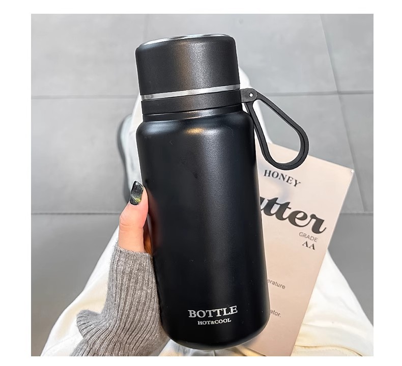 Large-capacity Insulated Stainless Steel Thermos With Tea Filter_voghion.com