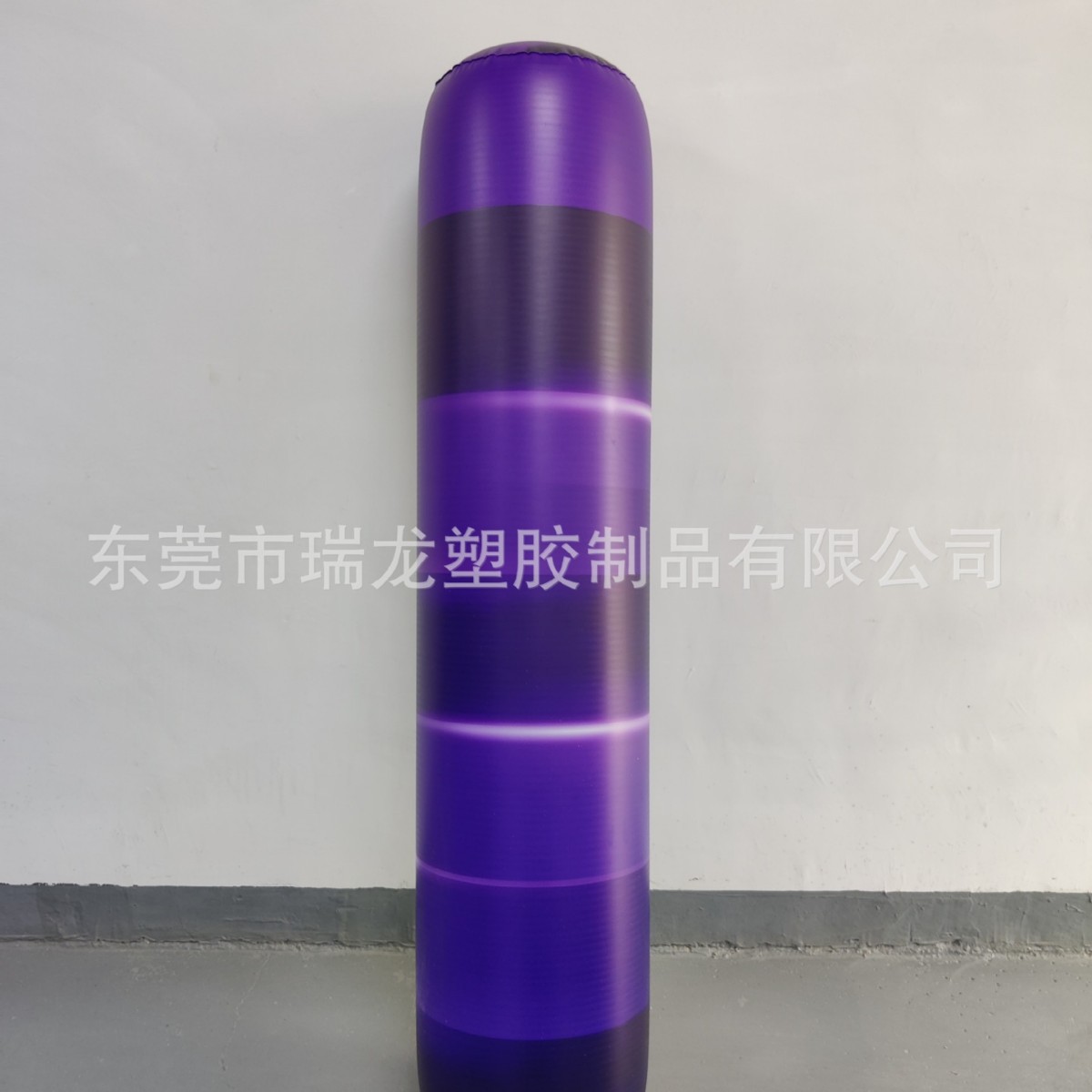 厂家打样做货圆柱形不倒翁PVC材质充气拳击柱UV喷绘装饰品