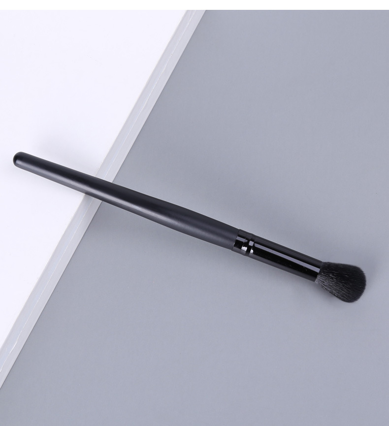 Simple Fashion Contrast Color Wooden Handle Single Makeup Brush Wholesale Nihaojewelry display picture 6