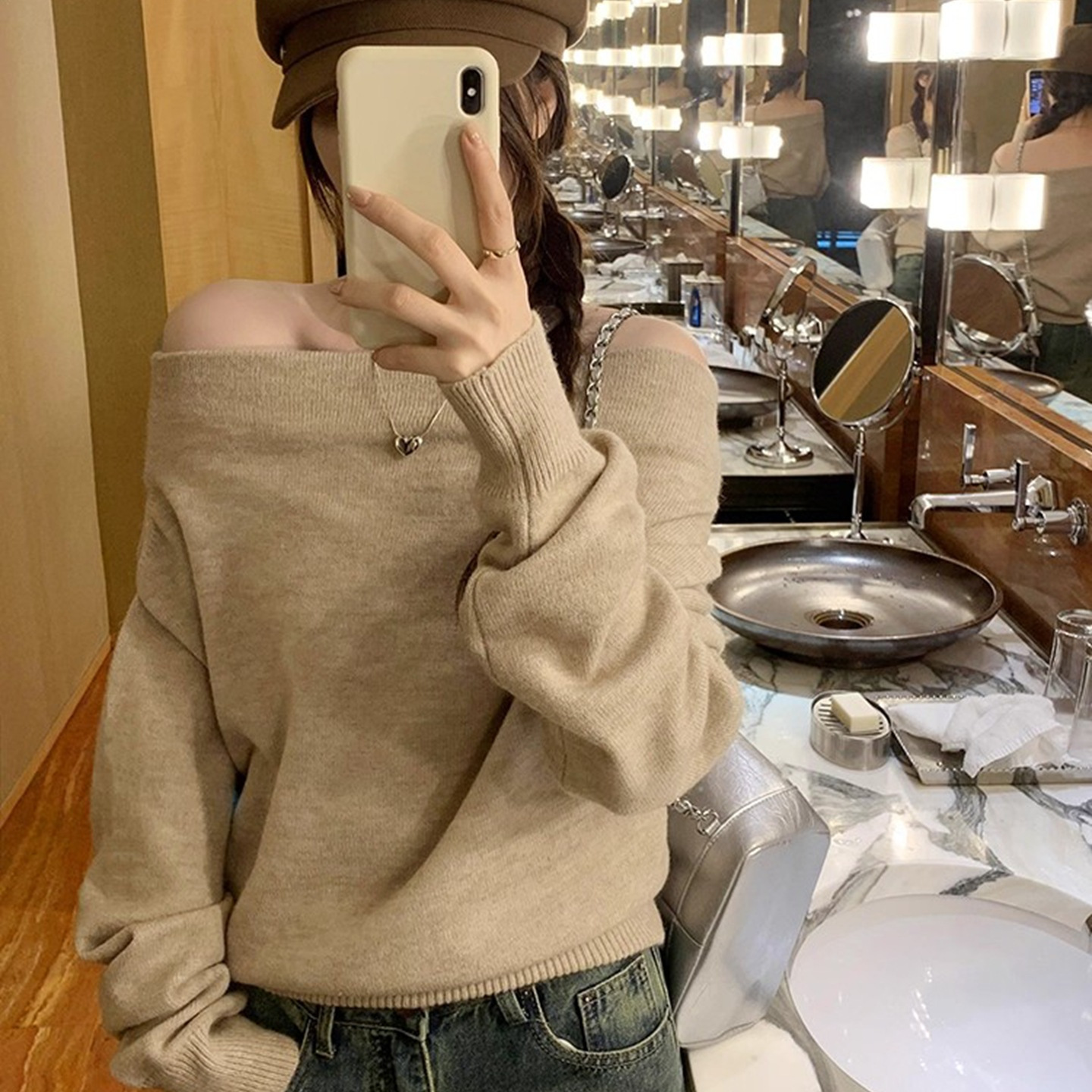 Lazy Style One-Line Collar Off-Shoulder Sweater for Women 2025 New Autumn and Winter Loose and Versatile Elegant Pullover Knitted Top