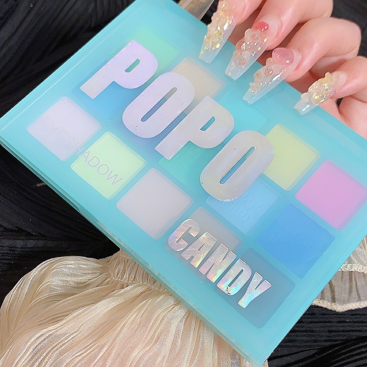Paleta de sombras de ojos de 15 colores Cross-border POPO CANDY macaron, maquillaje neón mate colorido y fresco para el verano, en stock.