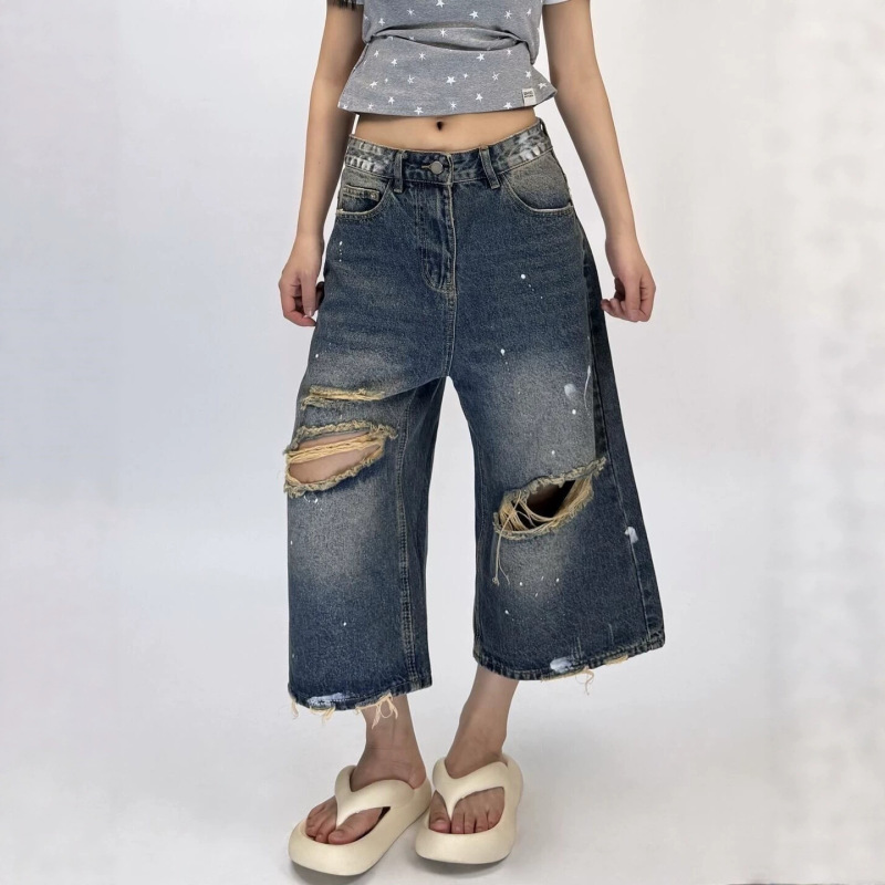 Plus-Size American-Style Splatter Paint Ripped Workwear Denim Capri Pants for Women, New Street Style Design, Loose Wide-Leg Mid-Length Pants
