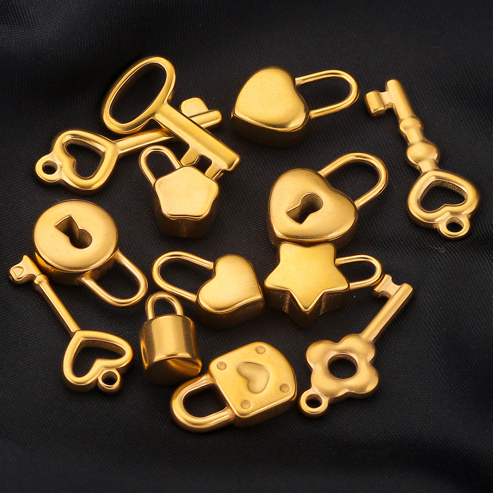 5g Weight Pendant Jewelry Making Type Pendant Classification 5 PCS/Package Quantity 304 Stainless Steel Material Round, Star, Heart Shape Pattern All Seasons Season Plating Design Simple Style, Classic Style Style 5 PCS/Package 304 Stainless Steel Round Star Heart Shape Pendant Pendant 4