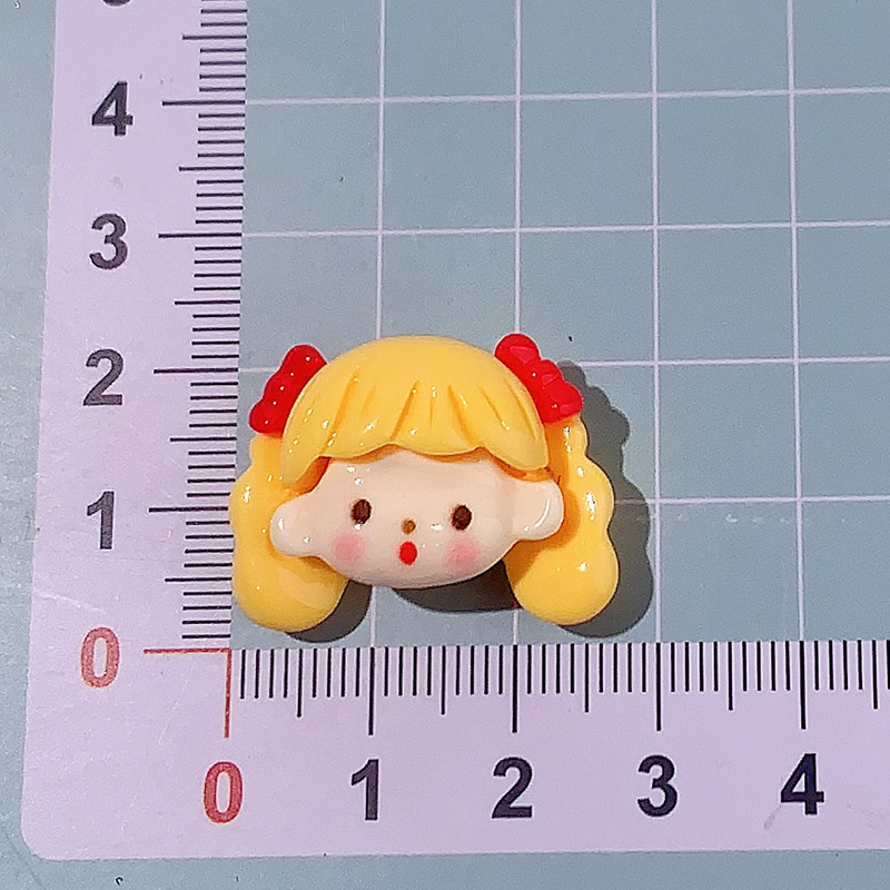 Nuevos accesorios de resina de serie de dibujos animados Happy Dog DIY decoración de cabello pegamento crema agujero de caja de teléfono móvil agujero material de colgante de hebilla