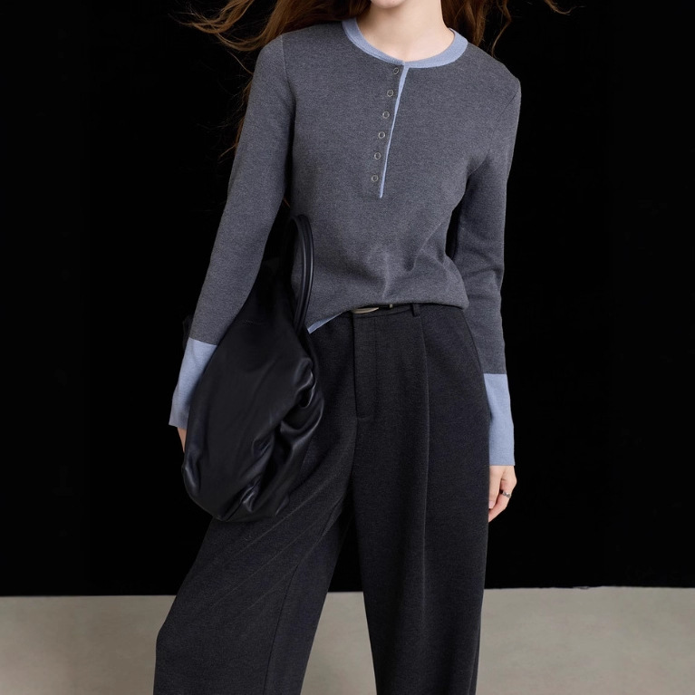 2025 New Autumn and Winter Color Matching Fake Two-Piece Knitwear Sweater for Women D404Zm22Cm00