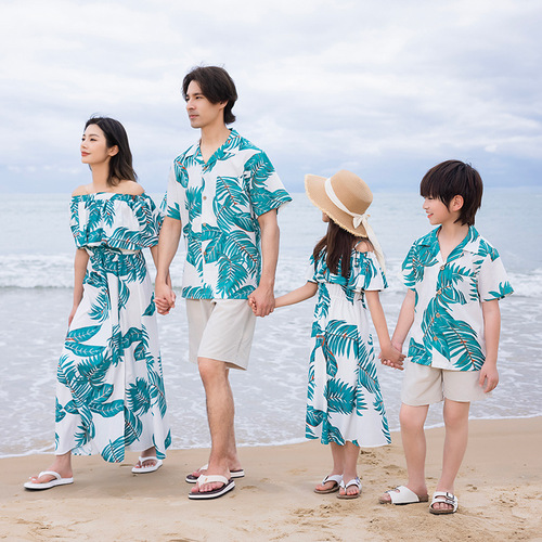 Mother-daughter parent-child wear  new summer dress seaside vacation beach dress for a family of three, fashionable and high-end