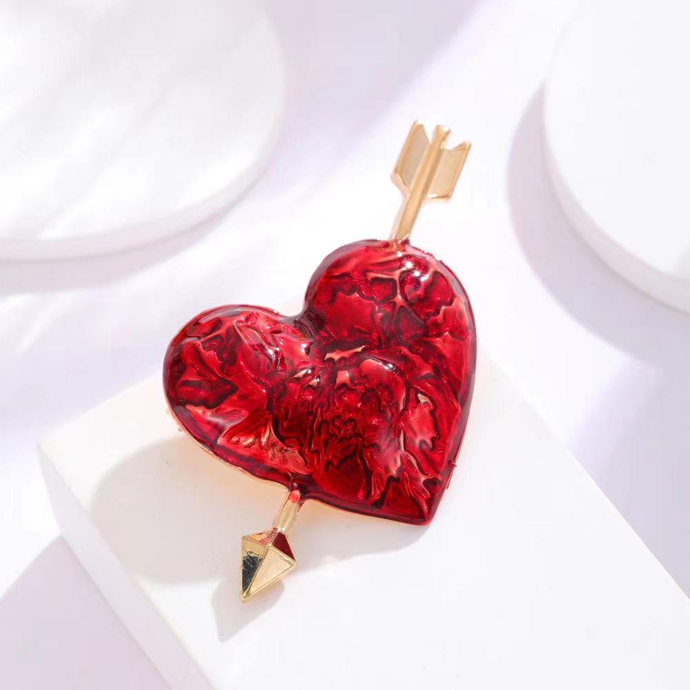 Retro Heart Shape Zinc Alloy Enamel Women's Brooches display picture 2