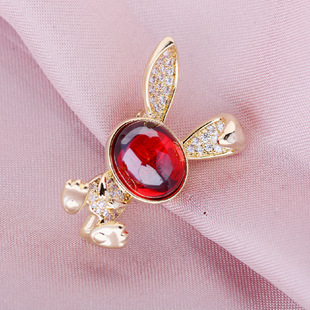 Korean style fashion zircon rabbit brooch cute cartoon pin creative anti-exposure buckle temperament rabbit corsage