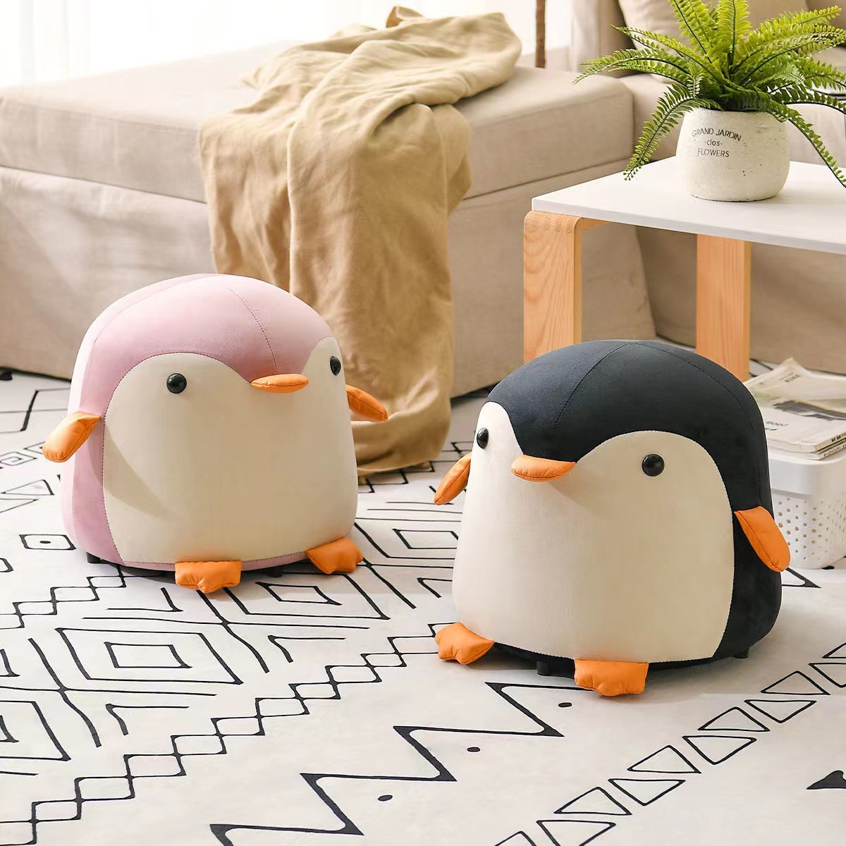 Children's cartoon animal seat stool creative small penguin stool sofa stool footrest children's gift shoe changing stool low stool