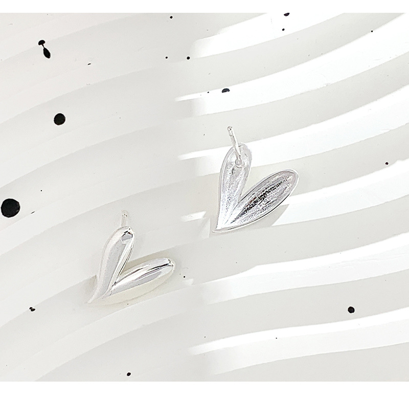 925 Sterling Silver Material Heart Shape Pattern Women's Gender 1 Pair 925 Sterling Silver Heart Shape Ear Studs