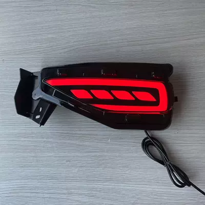 Factory Direct Supply Suitable for Toyota Crossover fortuner2016-2024 A Rear Bar Lamp with Reliable Quality