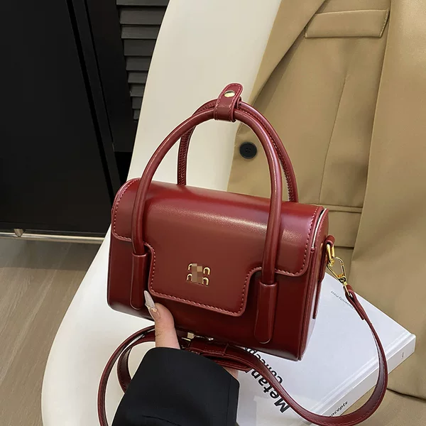 Oil Wax Leather Handbag, New Retro Fashion High-End Handbag, Korean Style Niche Bowling Bag