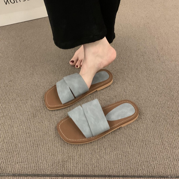 Niche Design Retro Square Toe Open Toe Flats Slippers for Women Summer Outer Wear Fairy Style Seaside Vacation Beach Sandals