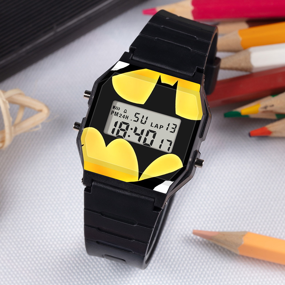Tendencia de estudiantes de secundaria cronometrador de dibujos animados relojes electrónicos alarma deportiva al aire libre nocturna relojes electrónicos al por mayor