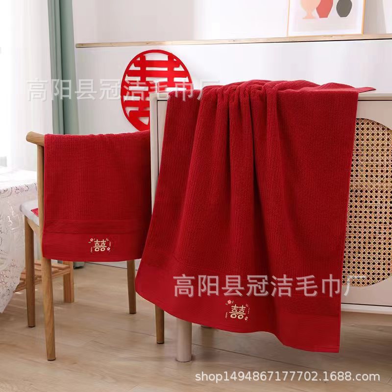 Винно-красный полосатый широкий сегмент вышитого банного полотенца