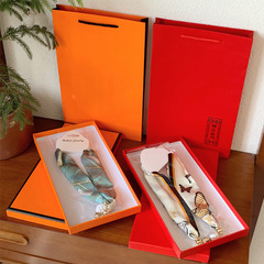 Exquisite silk scarf packaging gift box with magnetic closure, specialized gift box, solid color square, thickened model, gift paper box for wholesale
