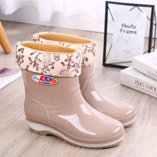 Rain Boots women's non-slip short water shoes fashion warm water boots adult low rubber shoes fleece-lined rain boots one-piece delivery