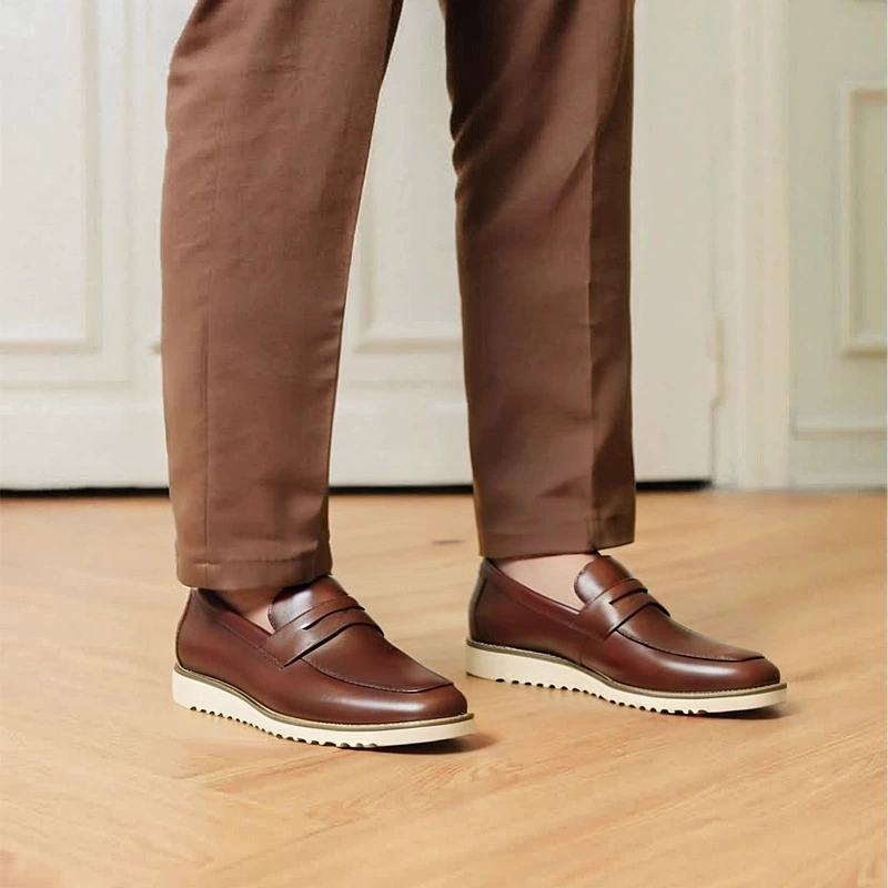 Мужские британские туфли-лоферы 2025 года, новые, из натуральной кожи первого слоя, повседневные, на мягкой подошве, мягкие.