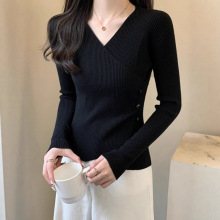 卡其色短款针织打底衫女秋季流行风格穿搭毛衣高级感修身长袖上衣