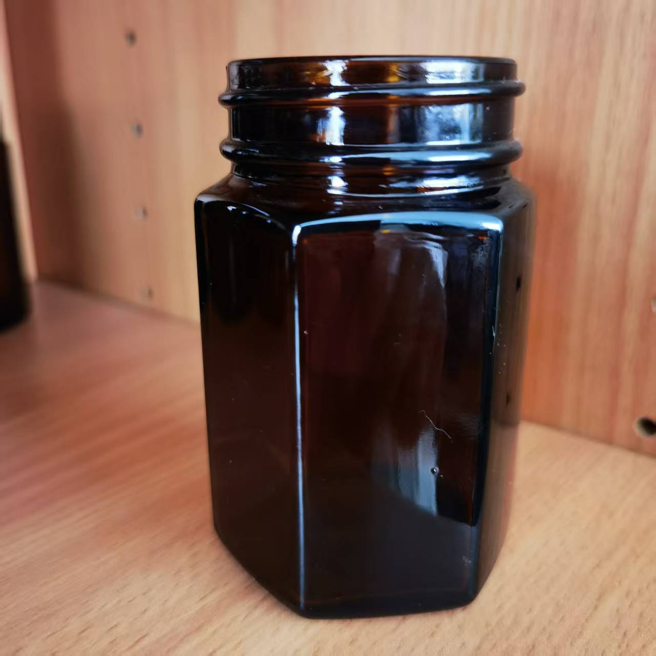 150ml Glass Bottle Honey Bottle Tea Cream Mask Facial Cream Cosmetic Bottle Hexagonal Bottle High Temperature Resistance Can Be Equipped With A Lid