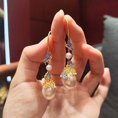 新しい中国風模造翡翠フィリグリー象嵌真珠のイヤリング女性のレトロな宮殿スタイルのタッセルイヤリングチャイナドレスと漢服のイヤリング