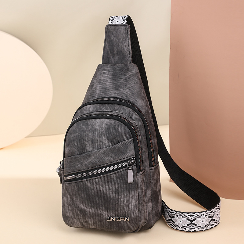 Bolso de pecho de mujer de cuero suave de la pu de alta gama para mujer de la nueva tendencia de las señoras, bolso de pecho coreano de color sólido de la moda simple