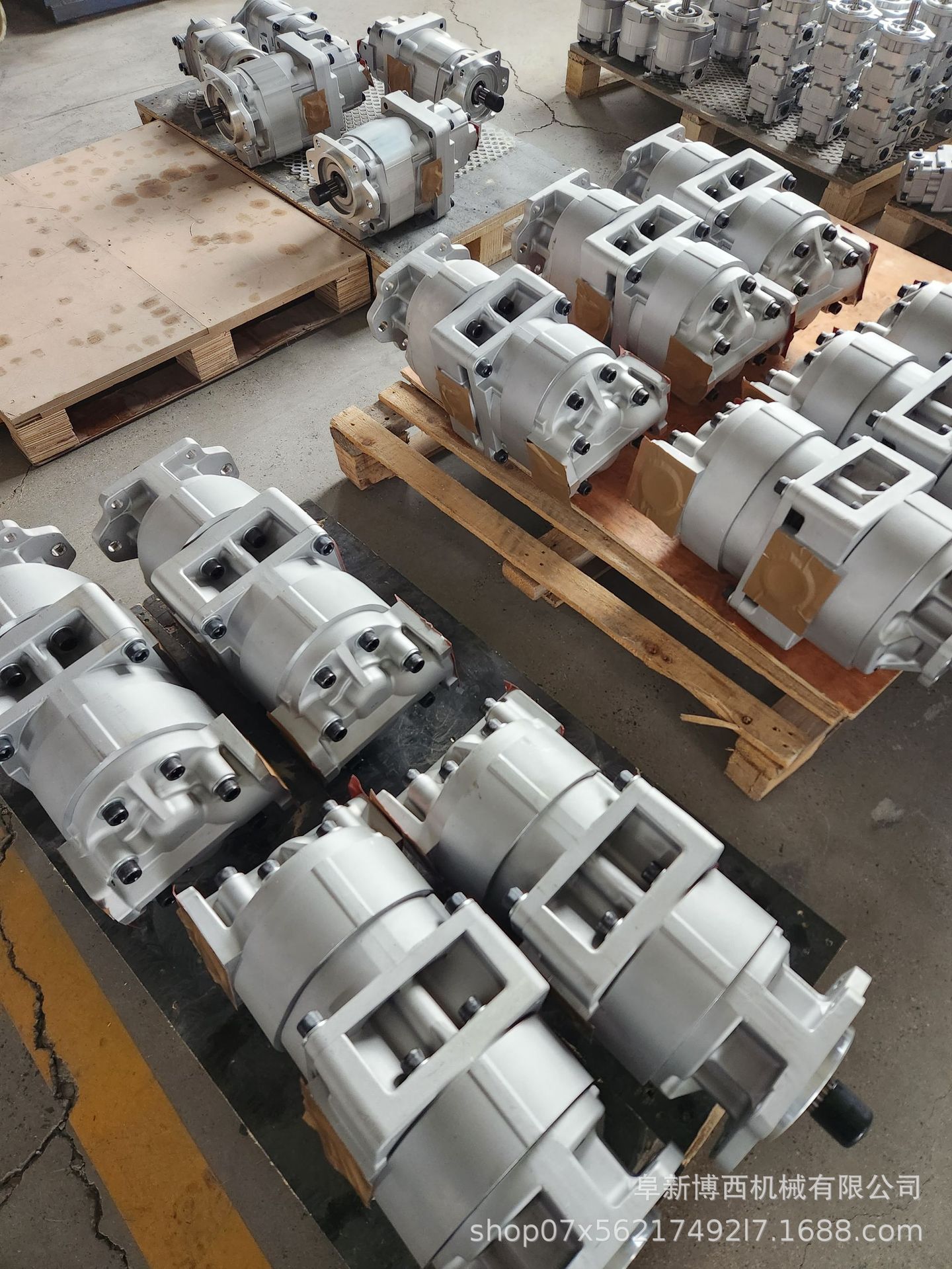 705-53-42000适用 小松 KOMATSU 推土机装载机液压油泵总成齿轮泵