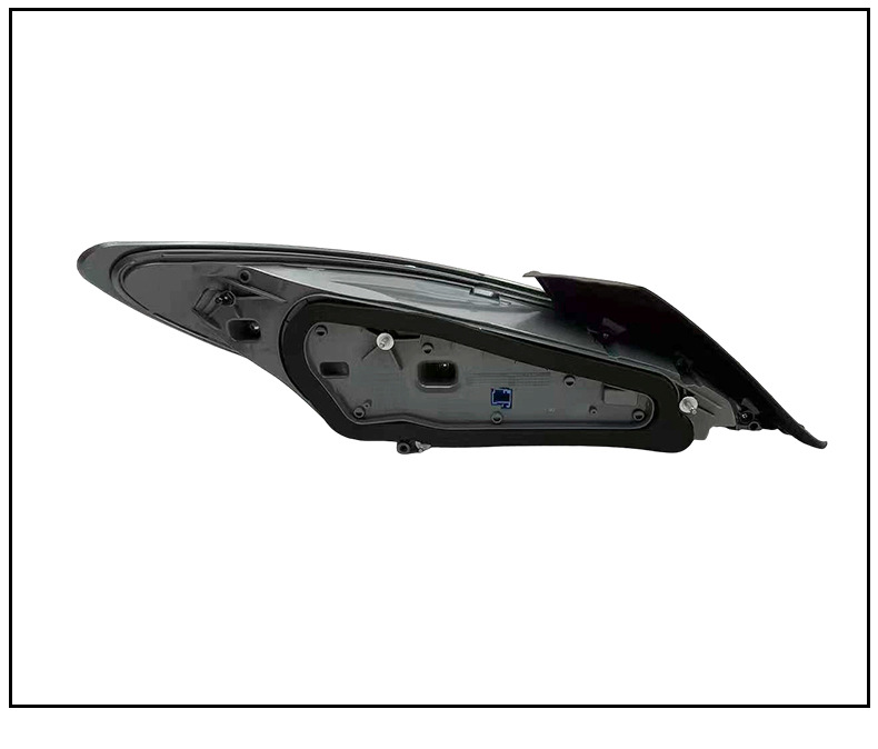 1179063700 1179063800 Is Suitable for 16-19 Mercedes-Benz Cla W117 Rear Tail Lights