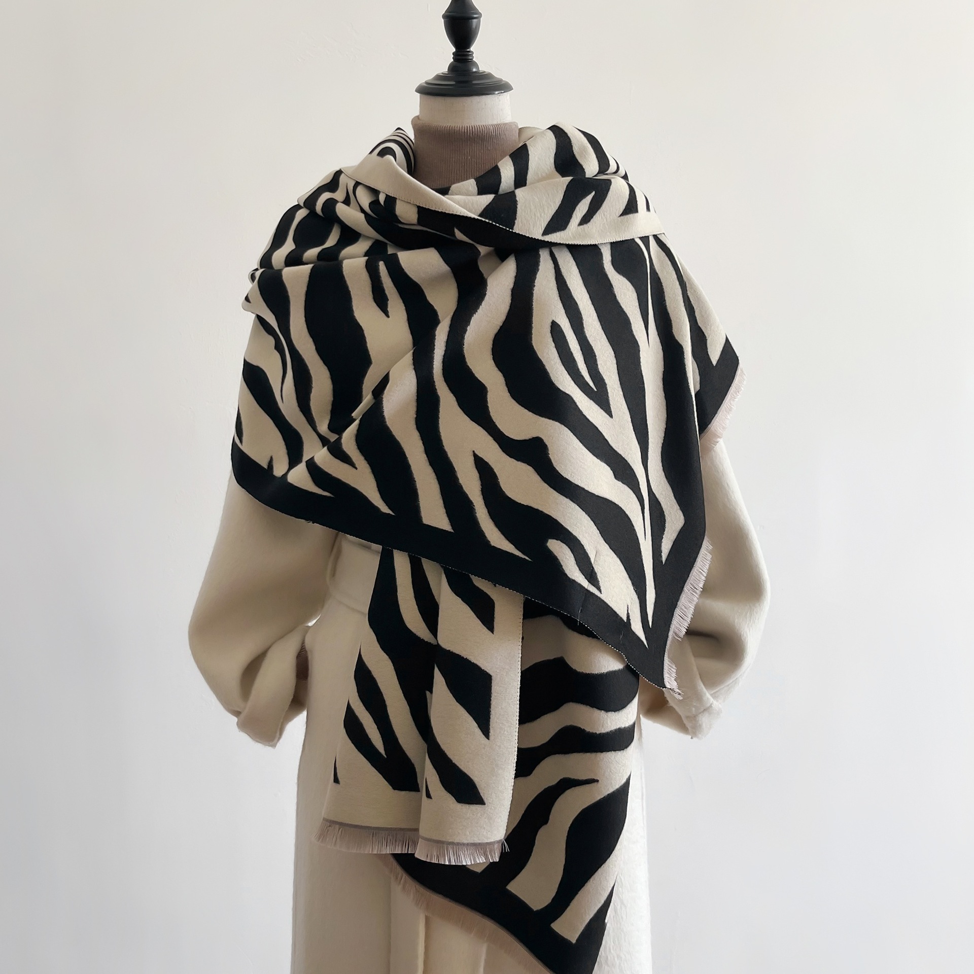 Moda coreana de moda zebra imita bufandas de cachemira para mujeres otoño invierno collar espeso y cálido chal decoración
