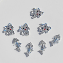 ins满钻嵌镶猫咪鱼骨吊坠挂件 diy手工制作耳环耳饰手链配件批发