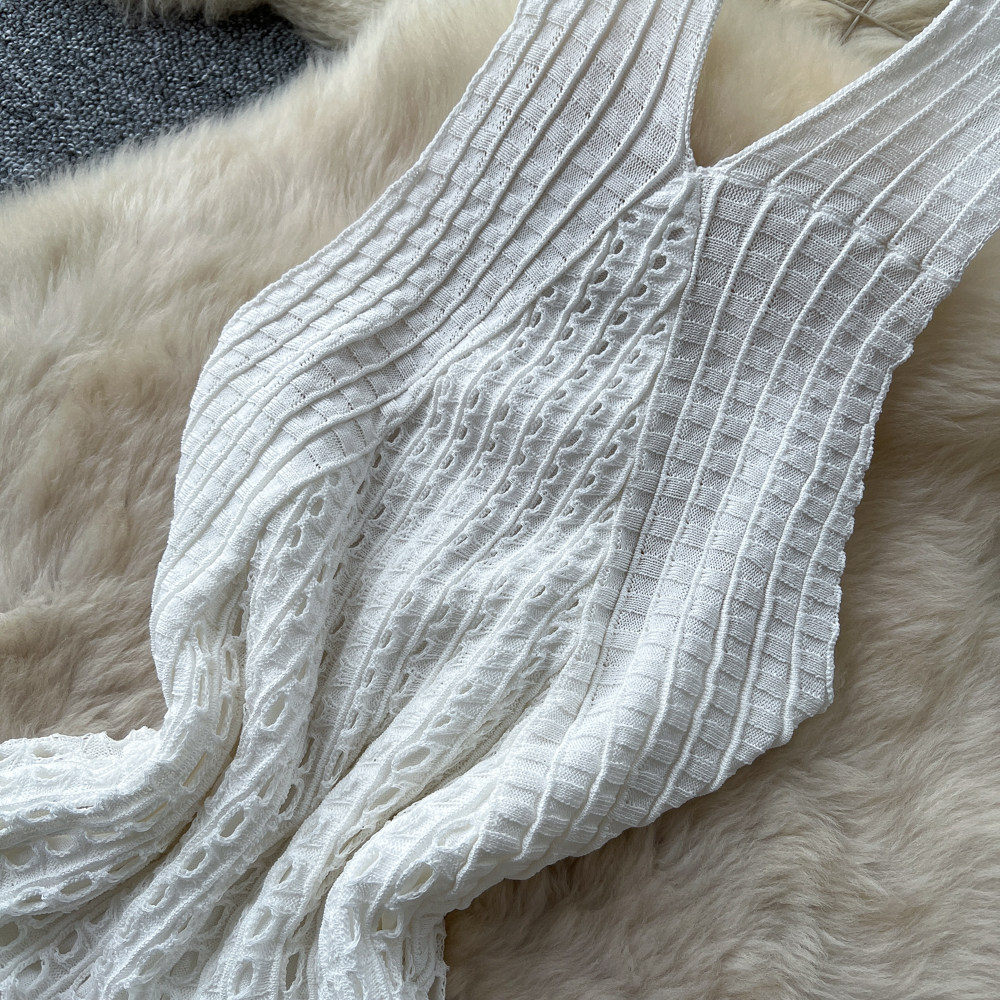 Women's Clothing Style Women's Sleeveless Halter Neck Knit Dress Sexy Backless Hollow Out A-Line Skirt Light Luxury_ecoleips.com