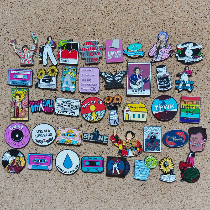 Popular Singer Harry Styles Cartoon Brooch Music Lyrics Treat Others with Kindness Letter Badge Pin Popular Singer Harry Styles Cartoon Brooch Music Lyrics Treat Others with Kindness Letter Badge Pin